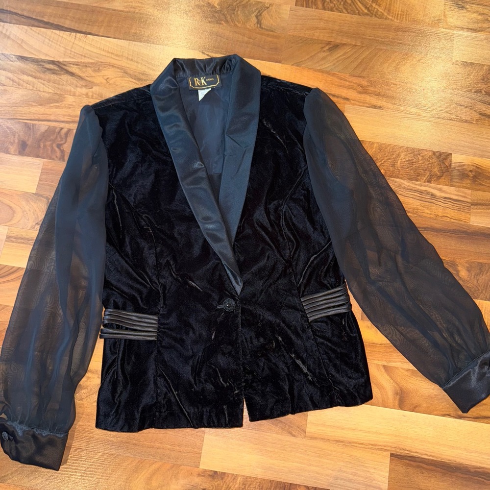 R&K Evening Black Velvet Jacket Sheer Sleeve Size 14 Party Occasion vintage goth
